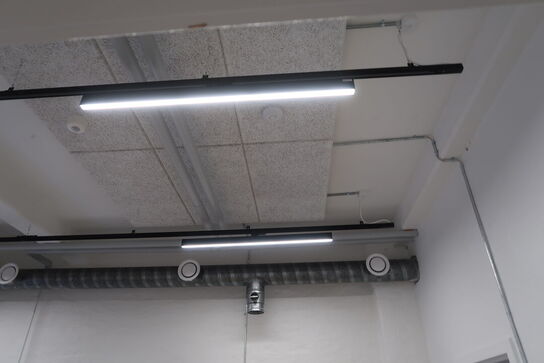 2 stk. skinner med 4 stk. LED-skinner