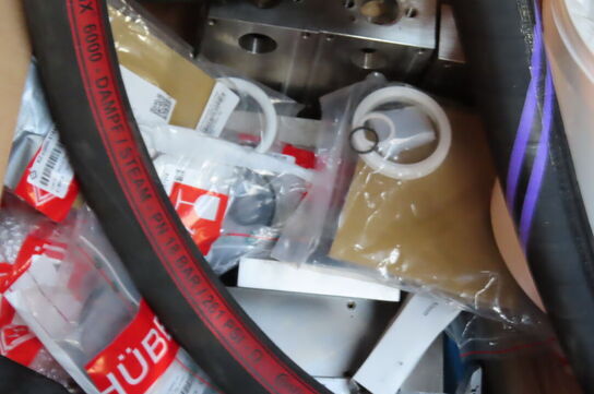 Palle med elmotor samt diverse reservedele