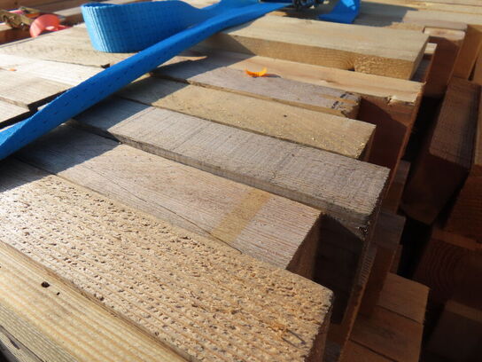 Palle med diverse træklodser