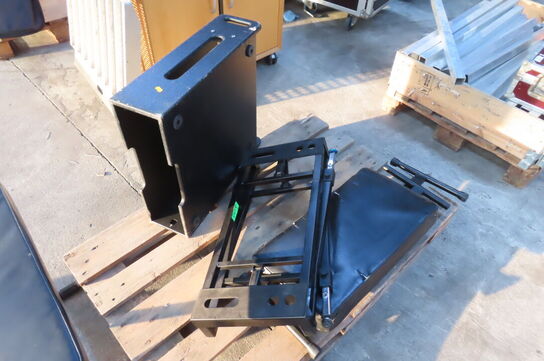 2 stk keyboardbænk mv.