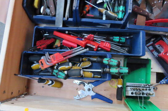 Palle med diverse håndværktøj