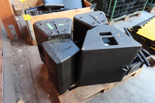 4 stk højtaler og 4 stk kædetajler