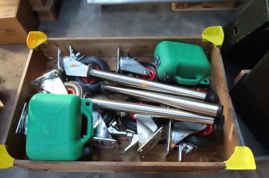 Palle med diverse hjul, benzindunk mv.