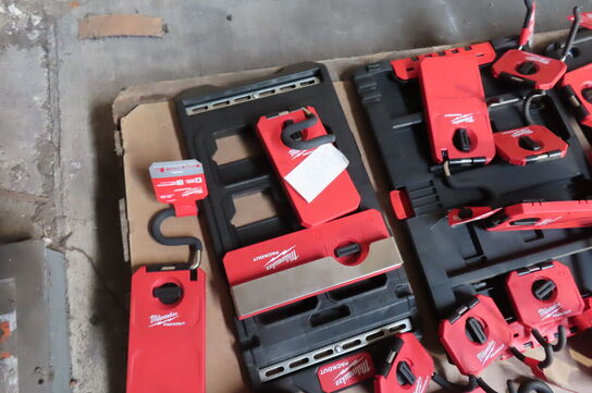 Palle med diverse værktøjsopbevaring MILWAUKEE