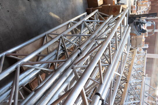 Palle med alu truss-system bjælker