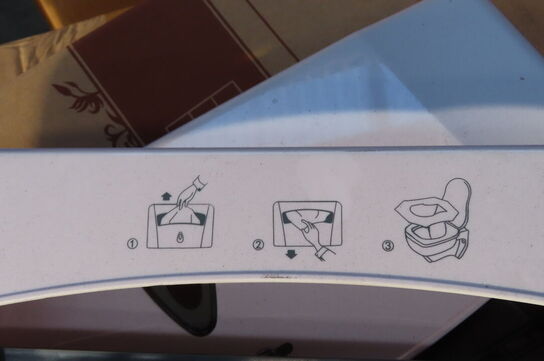 2 kasser toilet seat cover dispenser