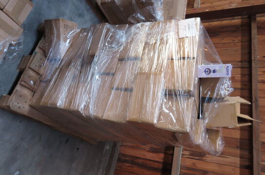 Ca 70 kasser høretelefoner KIDDIO