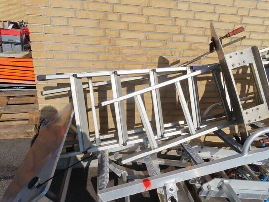 Diverse stiger og trapper