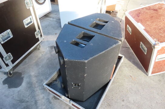 2 stk højtaler inkl flightcase