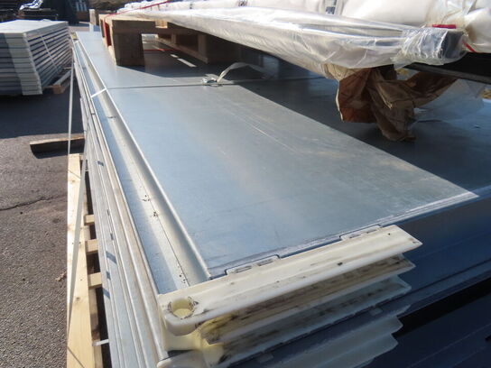 15 stk industri hylder samt jernstænger