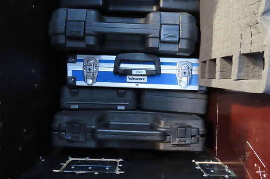 Flightcase med 10 kasser