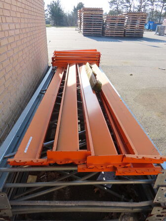 6 gavle samt 9 vrangre