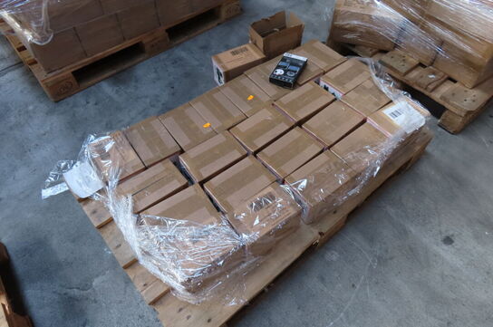 Ca 25 kasser trådløse mikrofoner