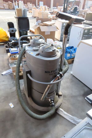 Industristøvsuger NILFISK