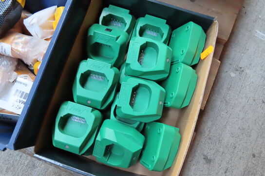 Kasse med diverse EC CUTTER