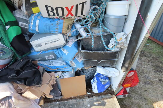 Hestetrailer BRENDERUP 33 med indhold