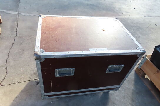 2 stk højtaler inkl flightcase