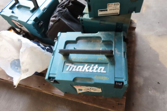 Diverse tomme kasser MAKITA samt arbejsradio