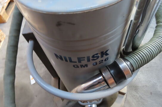 Industristøvsuger NILFISK