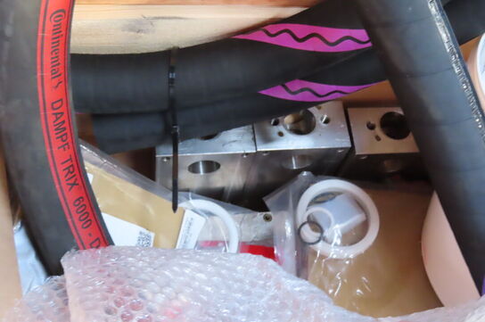 Palle med elmotor samt diverse reservedele