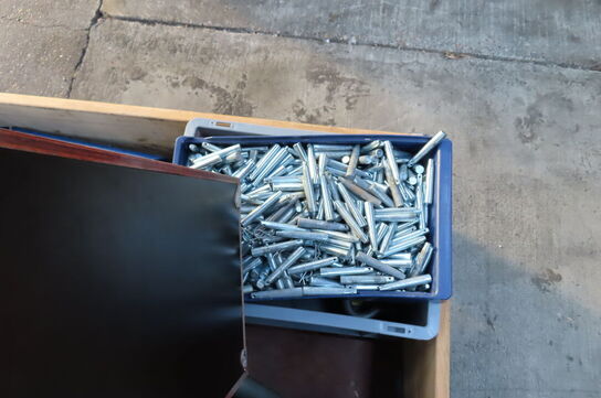 Diverse beslag til truss-sektioner mv.