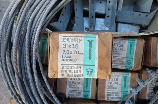 Palle med diverse beslag