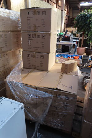 11 kasser sæbedispenser