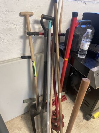 Haveredskaber og klapbord