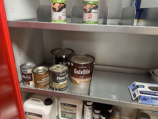 Skab med indhold WÜRTH