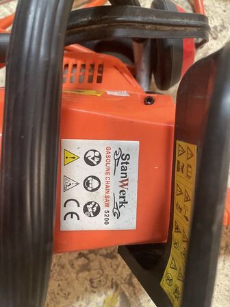 Kædesav og gasbrænder