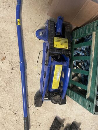 To kasser blandede effekter