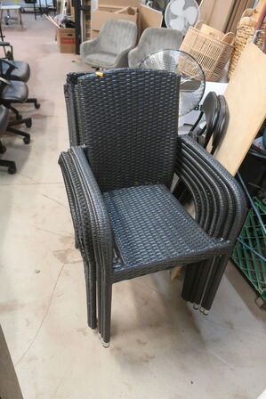 6 stk. havestole og havebord