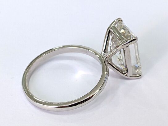 9,35 ct Diamant og 18 kt. hvidguldring (Lab fremstillet*) IGI
