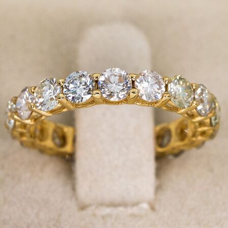 3,03 ct. naturlig diamant og 14 kt. alliance guldring. GCI