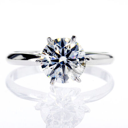 2,01 ct. NATURLIG diamant og 14 kt. hvidguldring. GCI