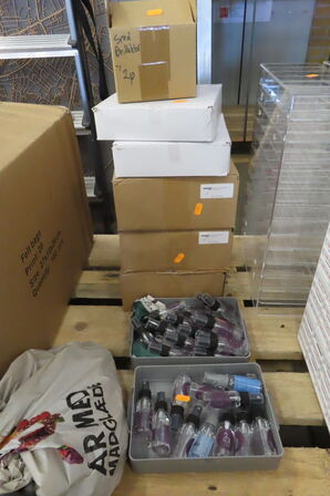 6 ks. Brilleklar samt pudseklude