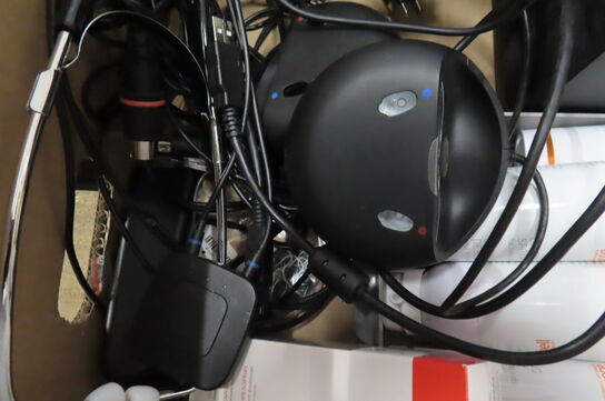 Div. udstyr til høreprøver og høreapparater