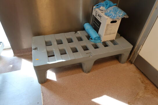 Skraldespand, plastikpalle, vogn