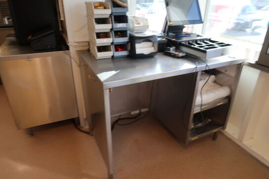 Rustfri stålbord med indhold (kasseapparat og udstyr medfølger ikke)