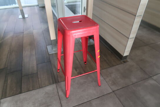 2 stk. barborde med 6 stk. barstole