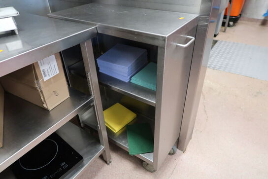 Rustfri stålopbevaringsvogn samt rustfri stålhylde med indhold