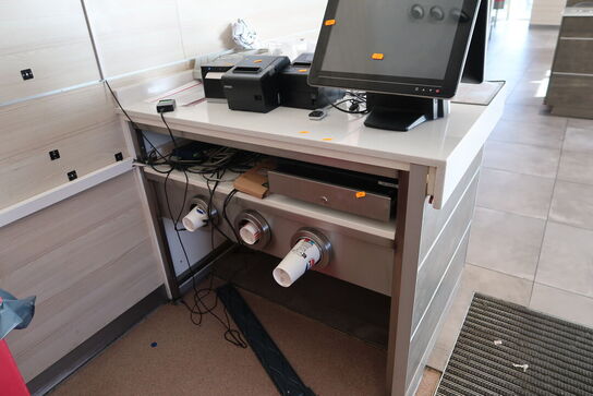 Disk med indhold (elektronik udstyr medfølger ikke)