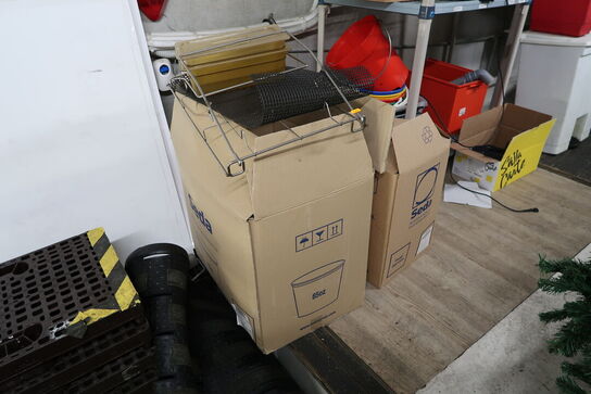 Kompressor, julepynt, støvsuger, fødevarereoler, mikrobølgeovn, printer m.m.