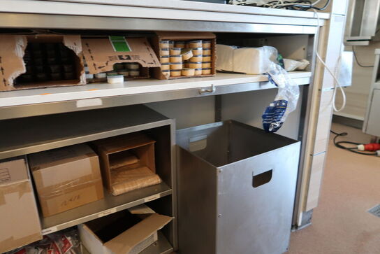 Disk med indhold (elektronik udstyr medfølger ikke)