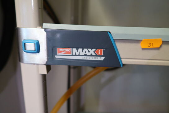 Fødevarereol METRO MAX uden indhold