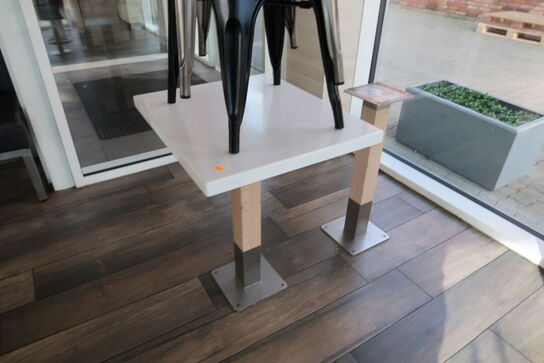 3 stk. borde med 4 stk. stole samt bænk