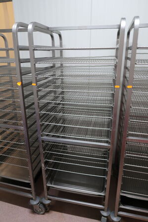 Stikvogn med indhold