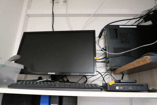 Computerskærm SAMSUNG, tastatur, computer HP MP9