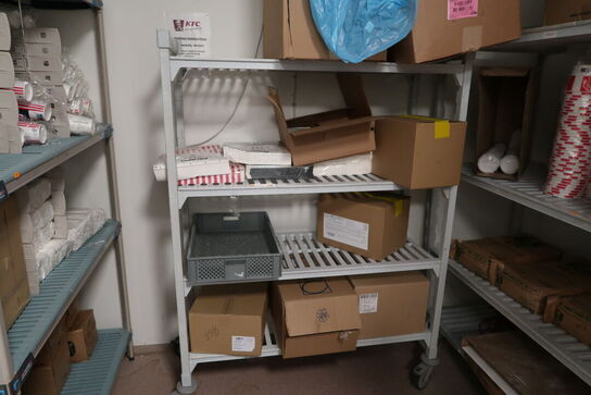 Fødevarereol med indhold