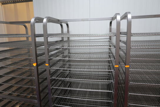 Stikvogn med indhold